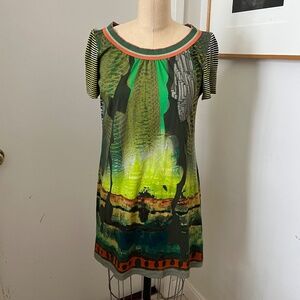 Green Graphic Print Save the Queen T-Shirt Dress